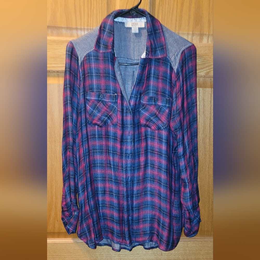 VINTAGE AMERICA BLUES MEDIUM/LARGE WOMENS PLAID PINKISH/RED & BLUE LIGHT FLANNEL